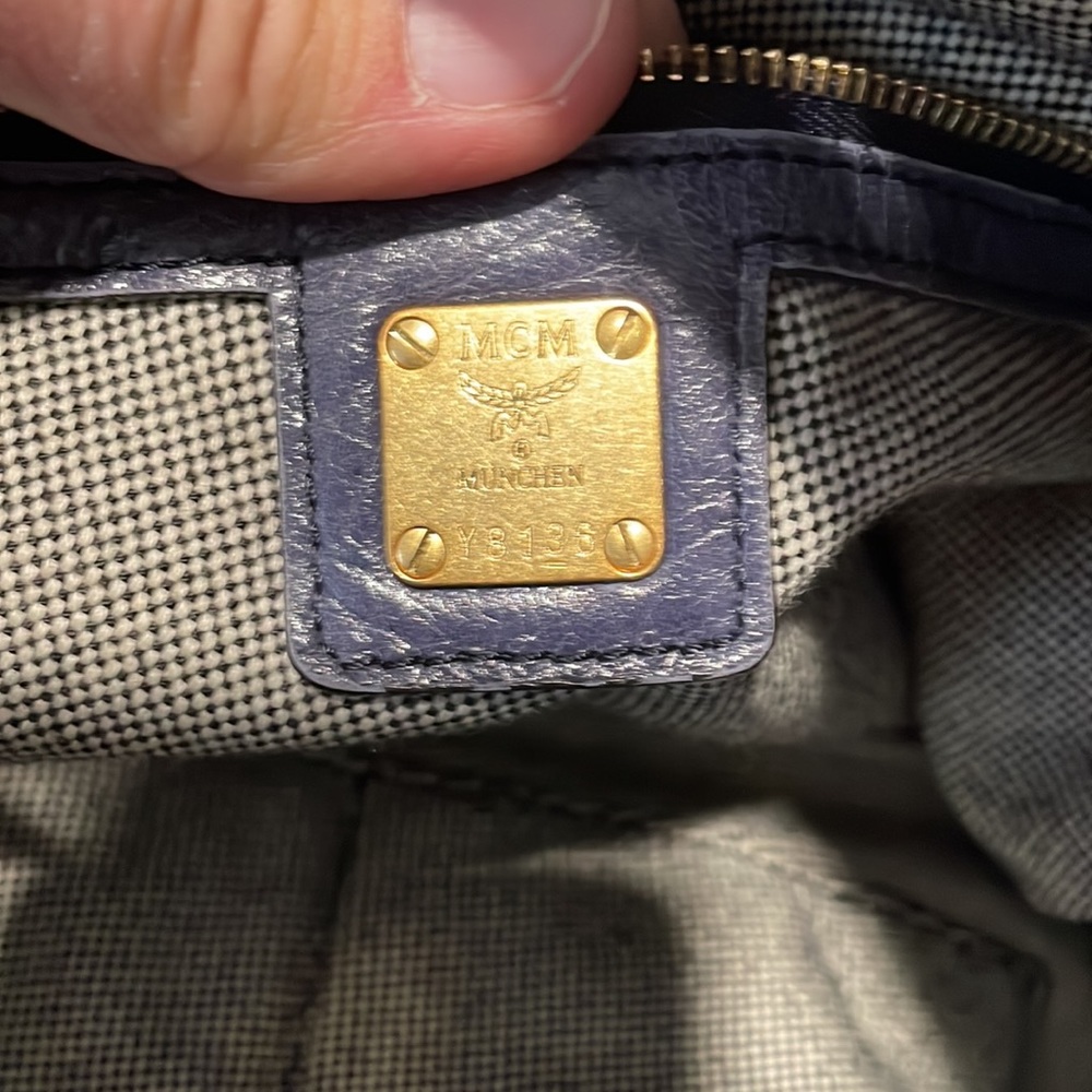 Authentic mcm hobo shoulder bag - Picture 4 of 4